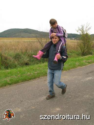 20101002-Szkgy-vtt-kenus-017.JPG