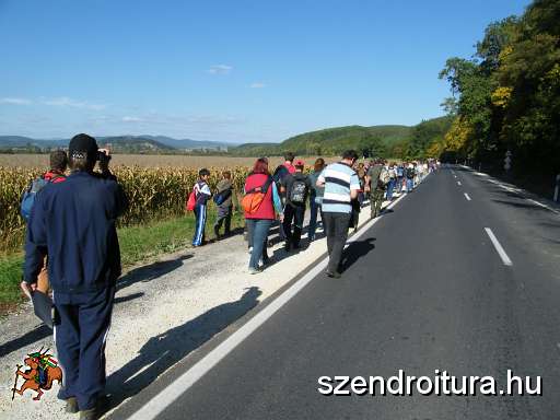 V-szendro-korul-gyalogszerrel-024.jpg