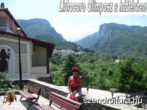 Lirhocoro-Olimposz-a-hatterben.JPG
